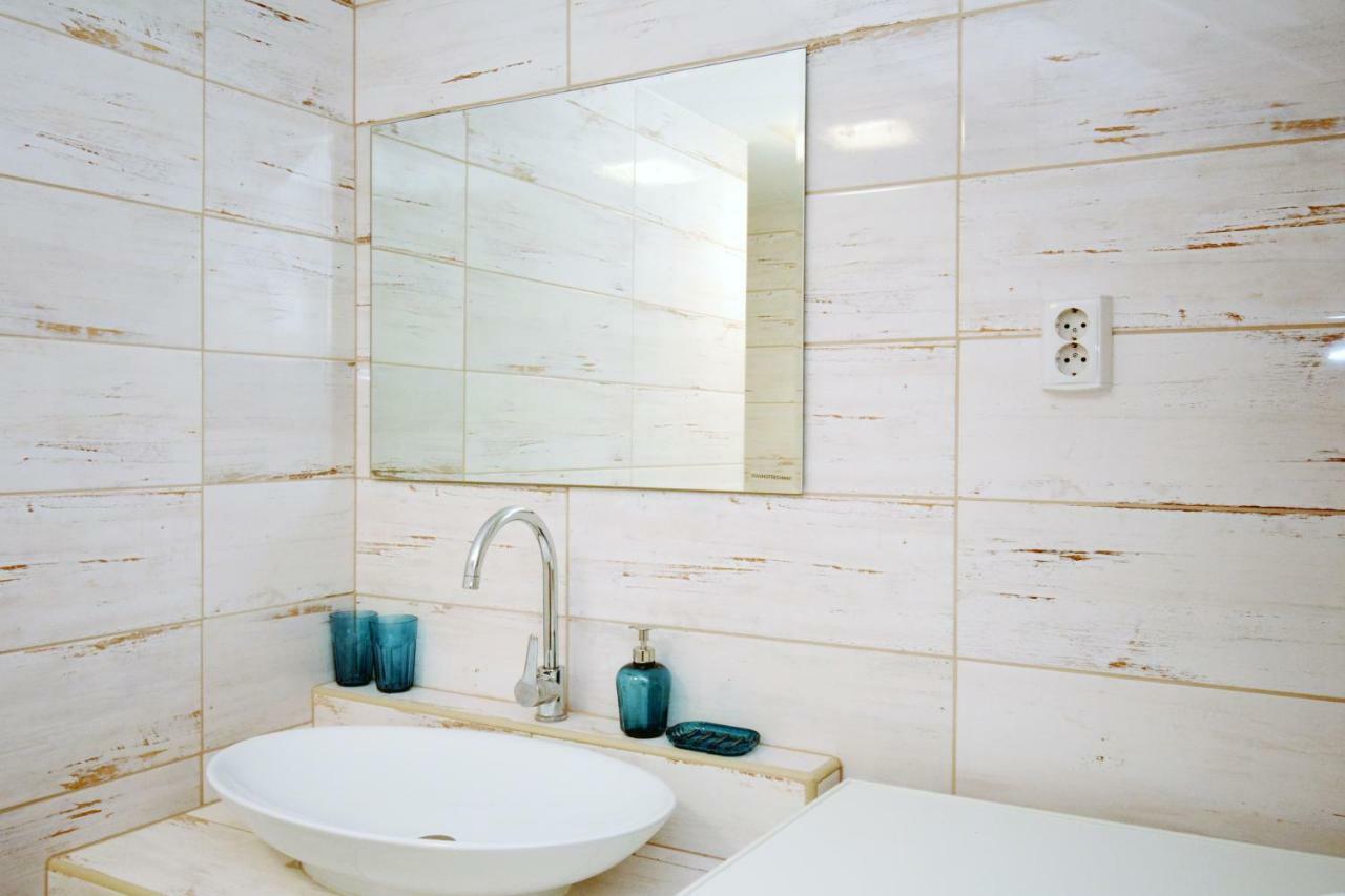 Lillybeth City Center Apartments บูดาเปสต์ ภายนอก รูปภาพ