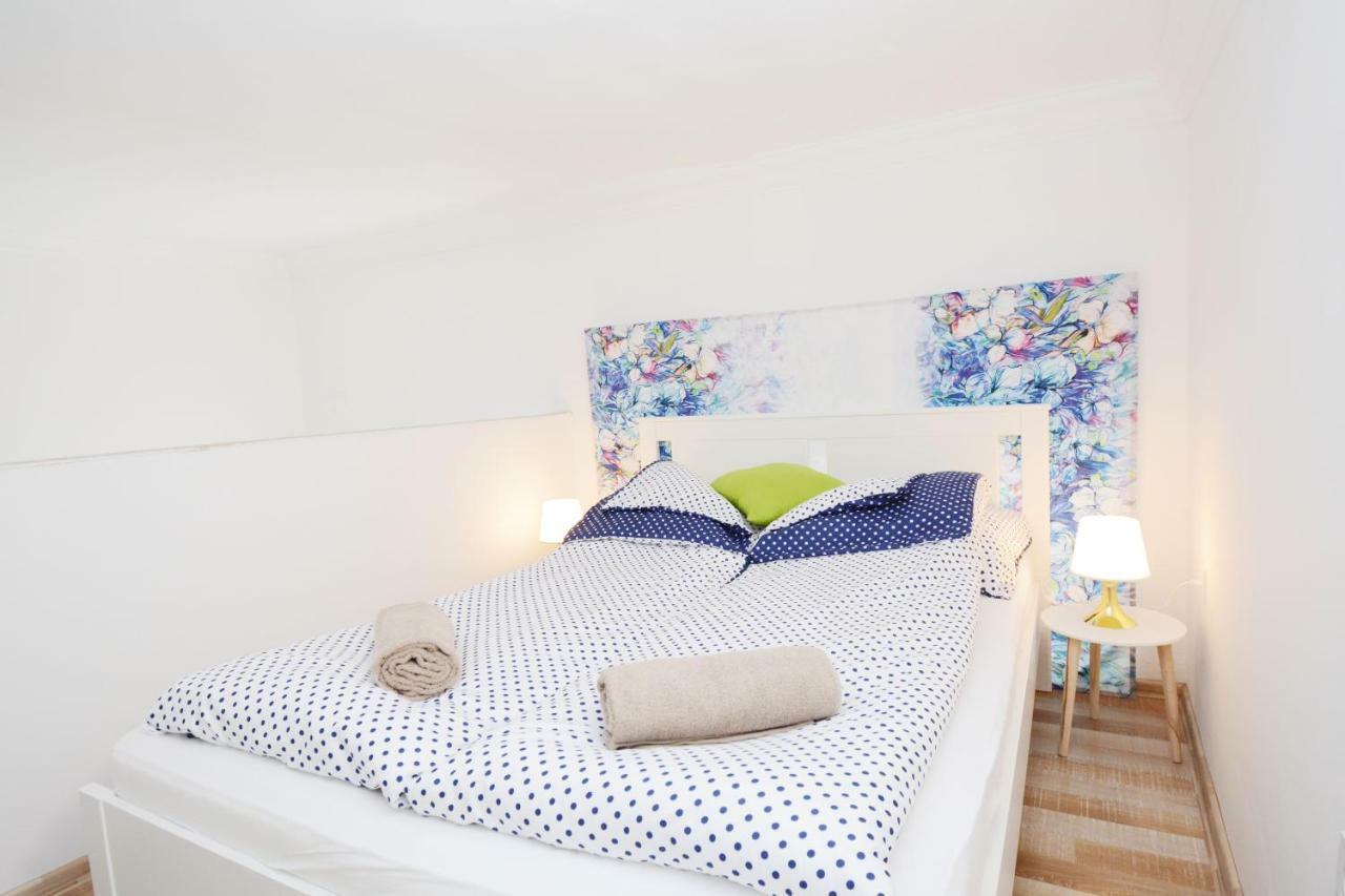Lillybeth City Center Apartments บูดาเปสต์ ภายนอก รูปภาพ