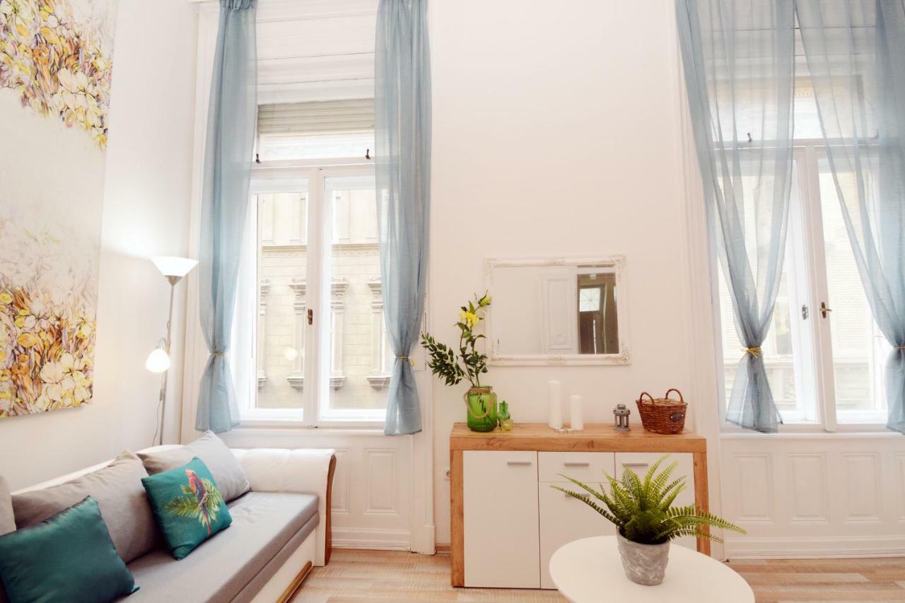 Lillybeth City Center Apartments บูดาเปสต์ ภายนอก รูปภาพ